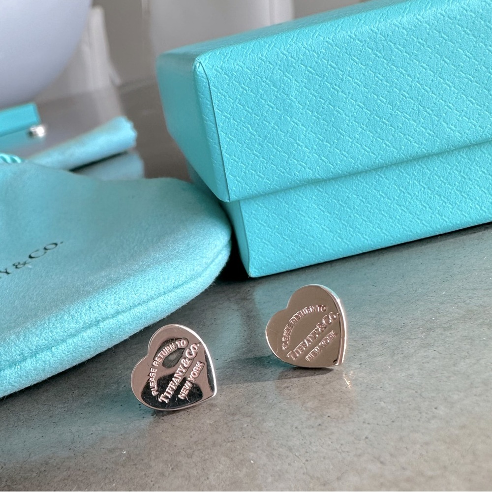 Authentic Tiffany & Co. Rose Gold Return to Tiffany Mini Heart Tag Earrings